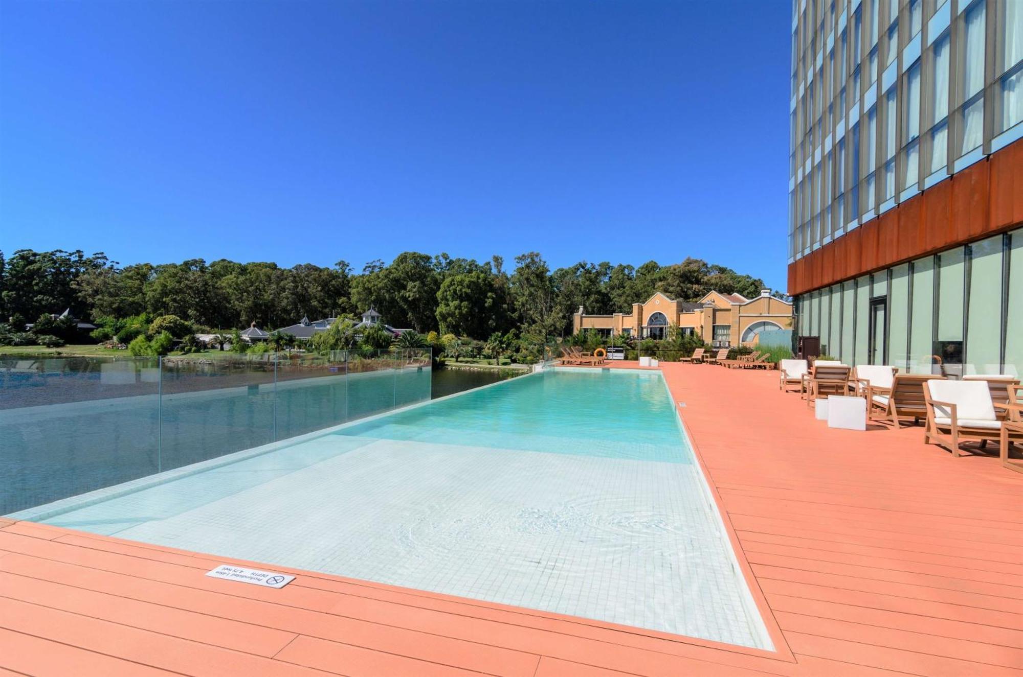 Готель Hampton By Hilton Montevideo Carrasco Сьюдад-де-ла-Коста Екстер'єр фото
