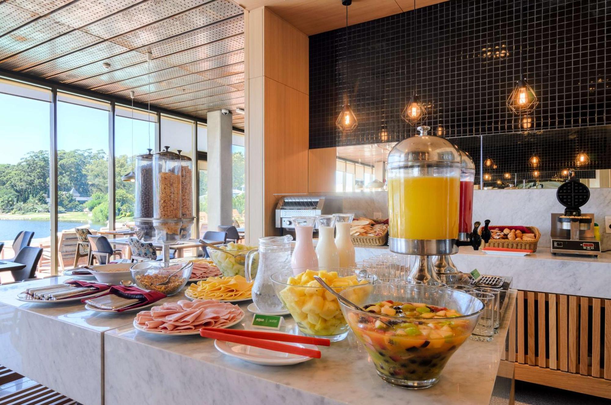 Готель Hampton By Hilton Montevideo Carrasco Сьюдад-де-ла-Коста Екстер'єр фото