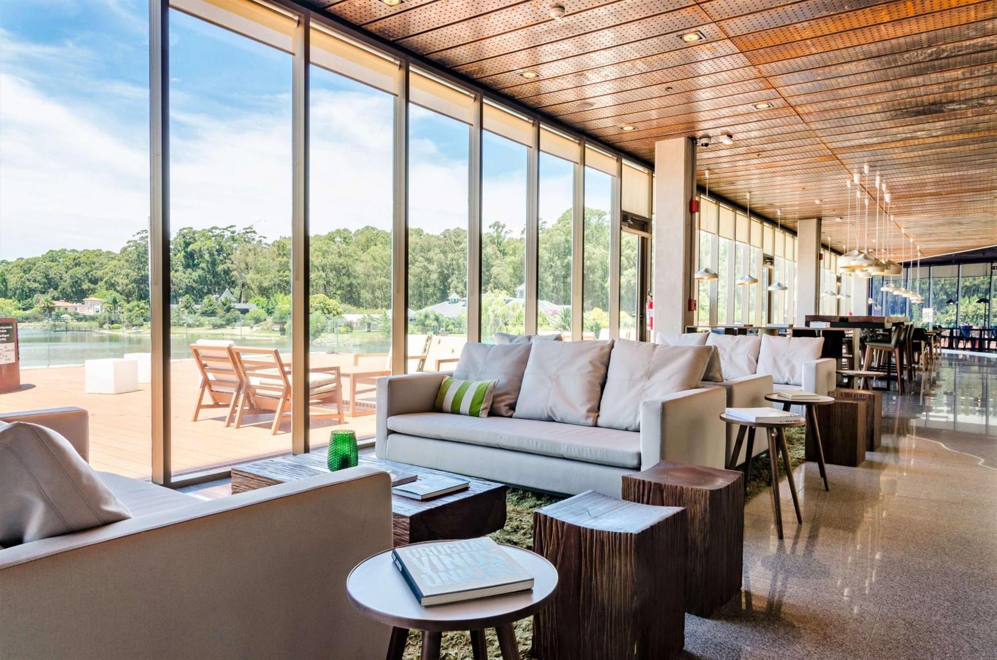 Готель Hampton By Hilton Montevideo Carrasco Сьюдад-де-ла-Коста Екстер'єр фото