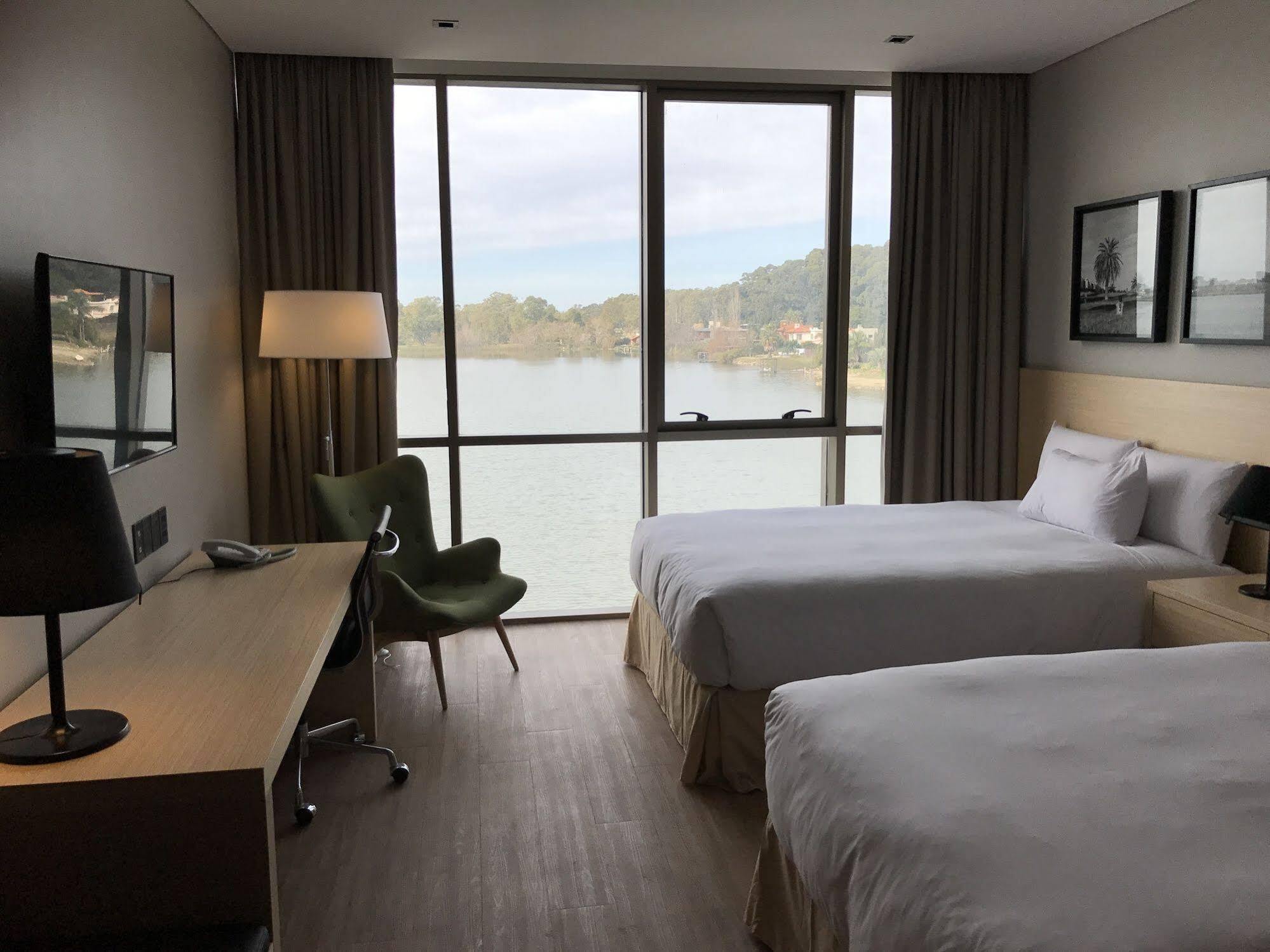 Готель Hampton By Hilton Montevideo Carrasco Сьюдад-де-ла-Коста Екстер'єр фото