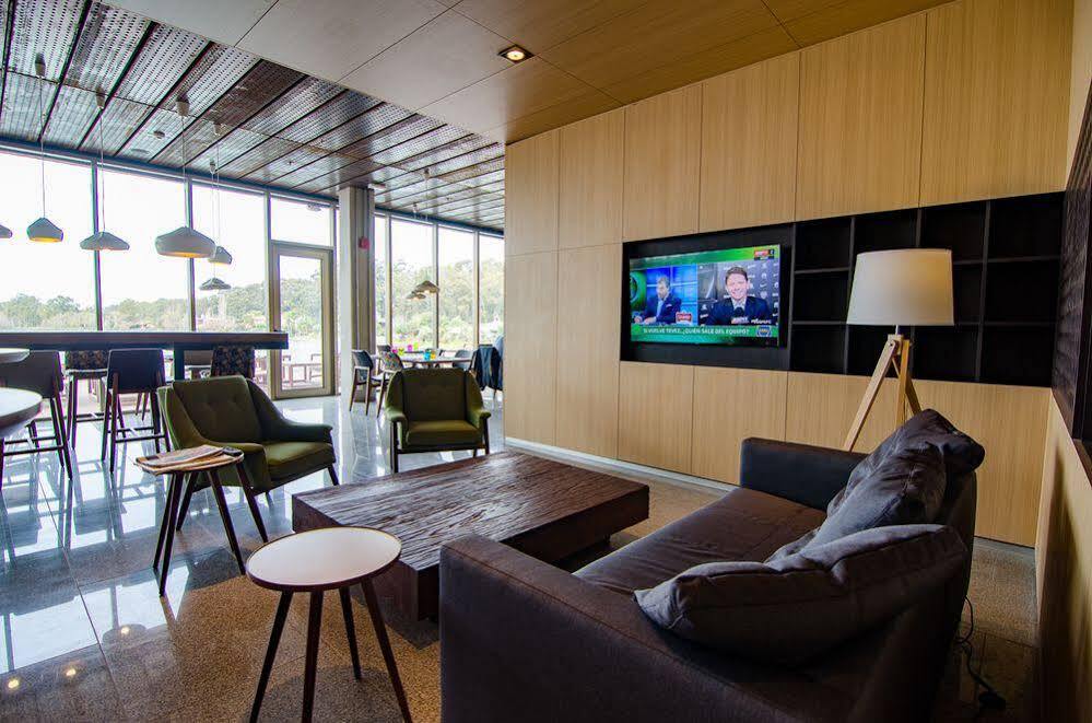 Готель Hampton By Hilton Montevideo Carrasco Сьюдад-де-ла-Коста Екстер'єр фото